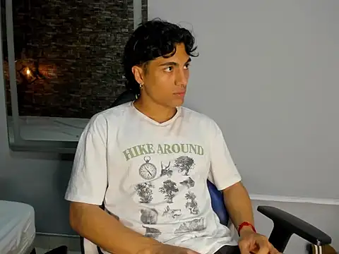 MattFiore online show from January 15, 6:33 pm