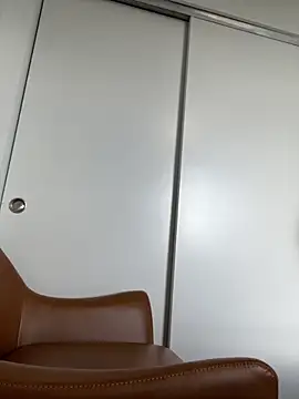 Snapshot of Drekacakez chatting on December 2, 4:35 pm Drekacakez online show from December 2, 4:35 pm