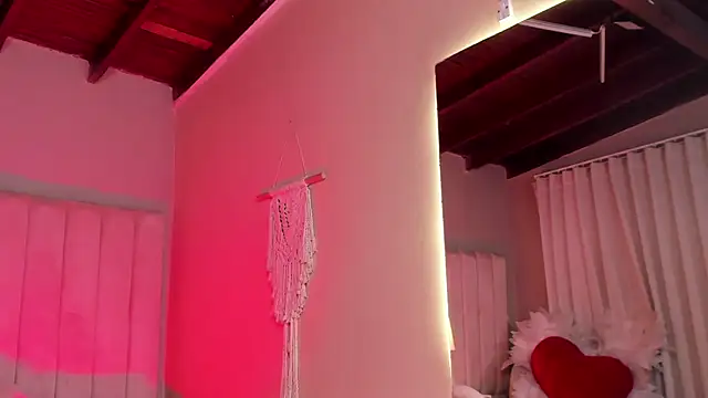 Snapshot of Seab_trooy chatting on February 20, 6:26 am Seab trooy online show from February 20, 6:26 am