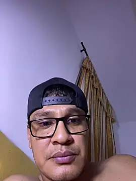 juanlopjl online show from November 23, 1:38 am