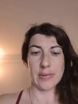 Snapshot of Jo_LieLive chatting on June 18, 7:51 pm Jo LieLive online show from June 18, 7:51 pm