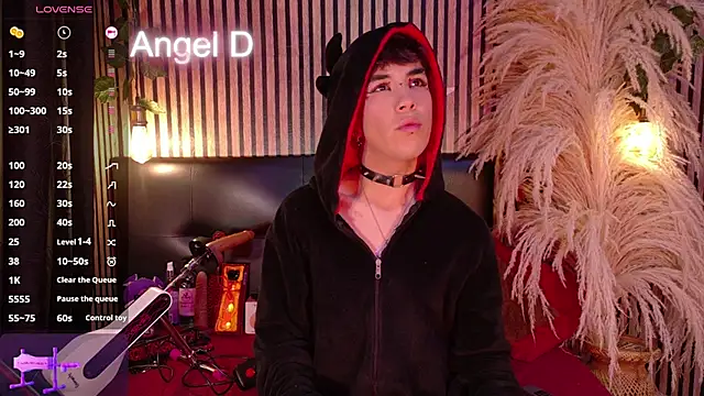 Angeldust19 online show from March 4, 3:34 am