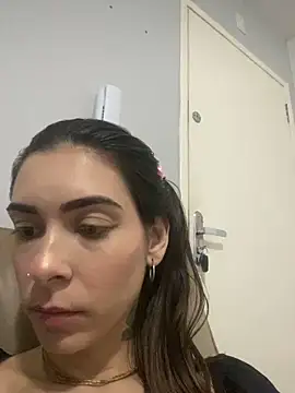 Snapshot of fer-nanda chatting on February 12, 12:49 am fer-nanda online show from February 12, 12:49 am