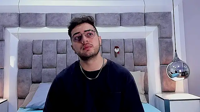 Ethan Greys online show from November 17, 3:56 am