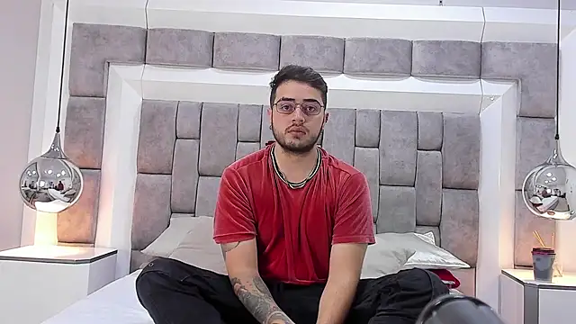 Ethan Greys online show from November 26, 3:51 am