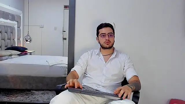 Ethan Greys online show from January 11, 11:21 pm