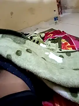 Snapshot of Dilboy94 chatting on November 19, 12:43 am Dilboy94 online show from November 19, 12:43 am