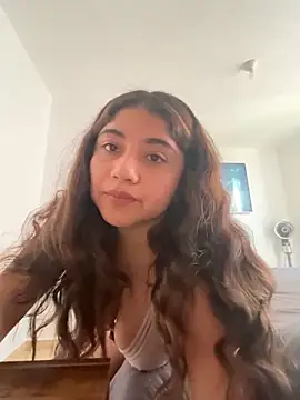 Snapshot of Monica17 chatting on May 21, 6:59 pm Monica17 online show from May 21, 6:59 pm