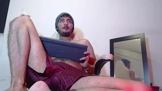 Snapshot of Brunicci chatting on December 2, 6:52 am Brunicci online show from December 2, 6:52 am