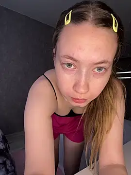 Holy Poly online show from April 3, 5:27 am