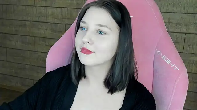 TinnaBurton online show from January 13, 4:23 pm