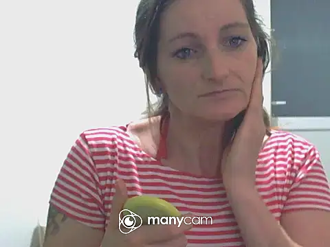 CrazyMaya39 online show from November 22, 11:59 pm