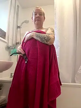 missyb x online show from January 11, 9:47 am