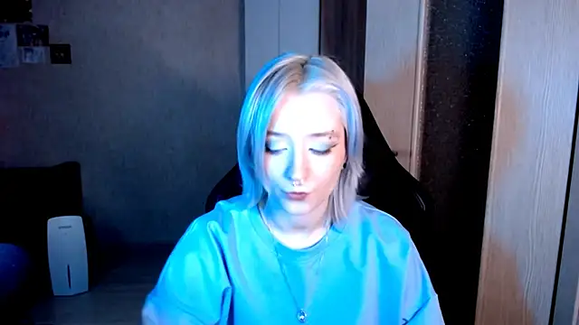 SophiaLur online show from November 25, 3:23 pm