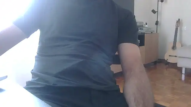 Snapshot of Ilsexyvizietto chatting on April 19, 9:41 am Ilsexyvizietto online show from April 19, 9:41 am