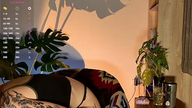 jane-booblegum online show from April 8, 9:59 pm