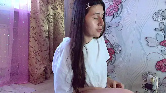 KristinaScott online show from November 27, 12:29 pm