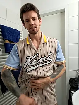 Mystery Mark online show from February 18, 6:26 pm