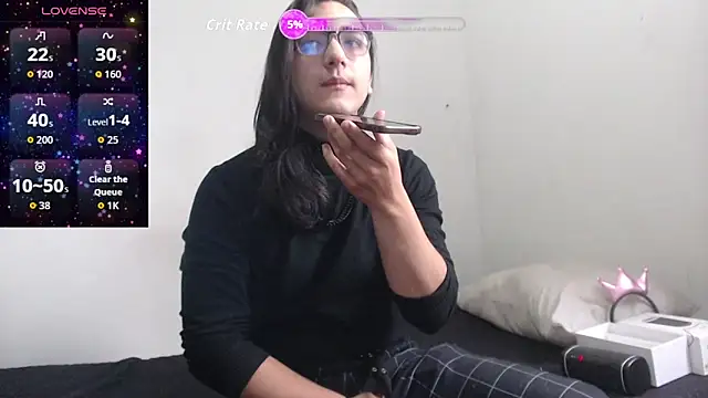 Snapshot of Amoneth_Xx chatting on January 5, 7:06 pm Amoneth Xx online show from January 5, 7:06 pm