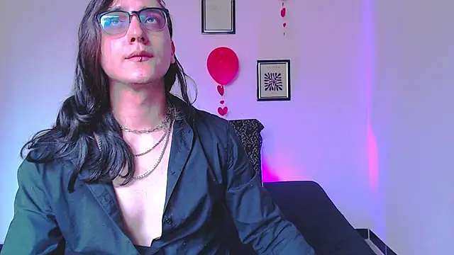 Snapshot of Amoneth_Xx chatting on February 16, 8:27 pm Amoneth Xx online show from February 16, 8:27 pm