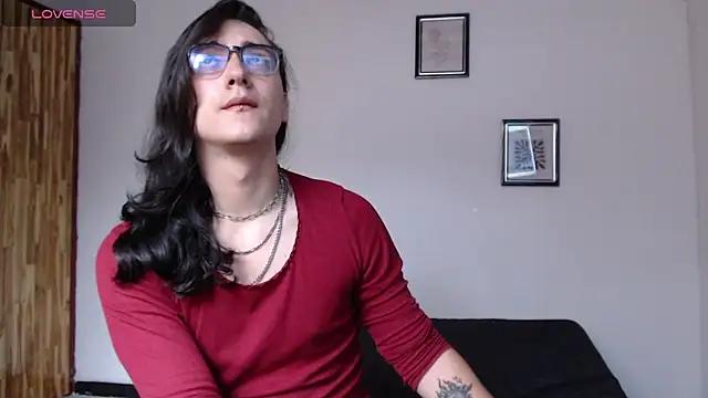 Snapshot of Amoneth_Xx chatting on February 22, 8:18 pm Amoneth Xx online show from February 22, 8:18 pm