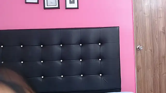 sweett canela online show from November 27, 1:24 pm