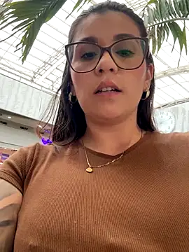 kaily monroe online show from December 18, 8:15 pm