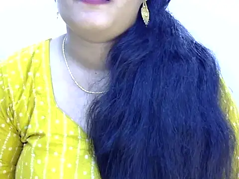 Snapshot of Muskan_Jha chatting on May 14, 11:06 am Muskan Jha online show from May 14, 11:06 am