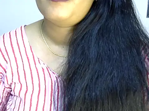 Snapshot of Muskan_Jha chatting on May 18, 1:17 pm Muskan Jha online show from May 18, 1:17 pm
