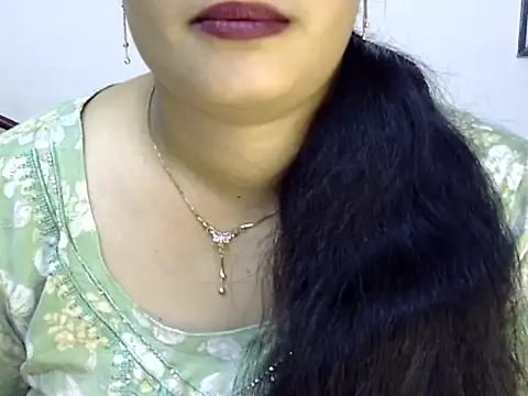 Snapshot of Muskan_Jha chatting on June 18, 1:39 am Muskan Jha online show from June 18, 1:39 am
