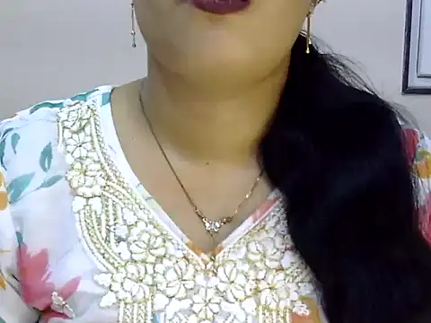 Snapshot of Muskan_Jha chatting on June 23, 1:36 am Muskan Jha online show from June 23, 1:36 am