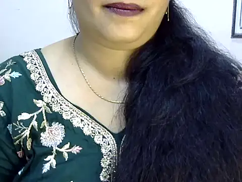 Muskan Jha online show from July 31, 12:15 pm