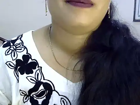 Muskan Jha online show from August 1, 5:18 am