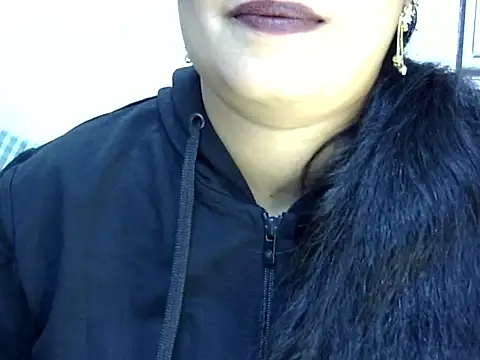 Muskan Jha online show from August 2, 2:04 pm