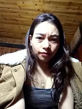 Snapshot of _Su-Su_ chatting on February 2, 11:47 pm Su-Su online show from February 2, 11:47 pm