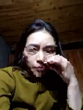 Snapshot of _Su-Su_ chatting on February 5, 2:00 pm Su-Su online show from February 5, 2:00 pm