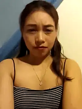 Snapshot of _Su-Su_ chatting on February 8, 12:08 pm Su-Su online show from February 8, 12:08 pm
