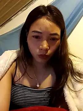 Snapshot of _Su-Su_ chatting on February 9, 12:14 am Su-Su online show from February 9, 12:14 am