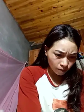 Snapshot of _Su-Su_ chatting on March 3, 4:13 pm Su-Su online show from March 3, 4:13 pm