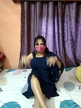 Cute-richa1 online show from January 7, 8:06 am