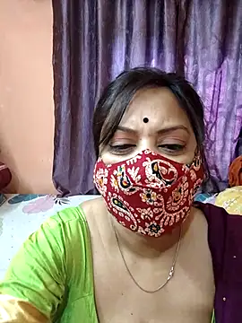 Cute-richa1 online show from January 17, 5:45 am