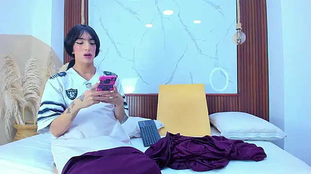 Loversinfire2 online show from December 19, 8:38 pm