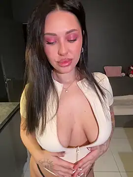 Snapshot of Lolla_dolly chatting on November 28, 9:28 pm Lolla dolly online show from November 28, 9:28 pm