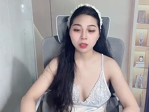 Lousii online show from December 5, 12:25 pm