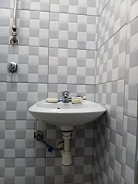 BelindaLexy online show from April 7, 6:47 am