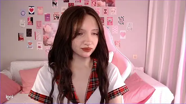 Snapshot of Lexi_Bottom chatting on February 4, 2:17 am Lexi Bottom online show from February 4, 2:17 am