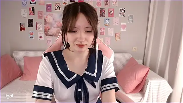 Snapshot of Lexi_Bottom chatting on February 10, 2:04 am Lexi Bottom online show from February 10, 2:04 am