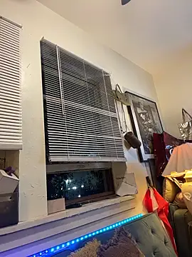 Motherbigbus online show from December 22, 7:38 am