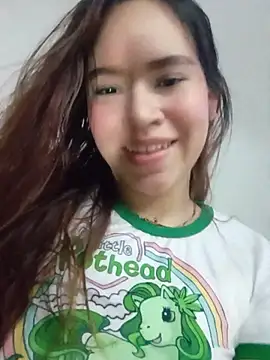 Snapshot of emy_ross_ chatting on November 28, 3:31 am emy ross online show from November 28, 3:31 am