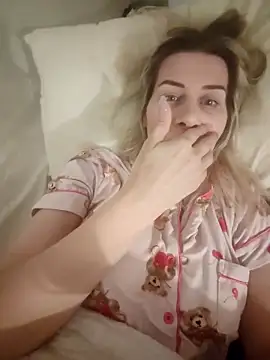 NaughtyClaudia  online show from February 22, 11:25 pm